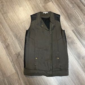 Willow & Clay Vest